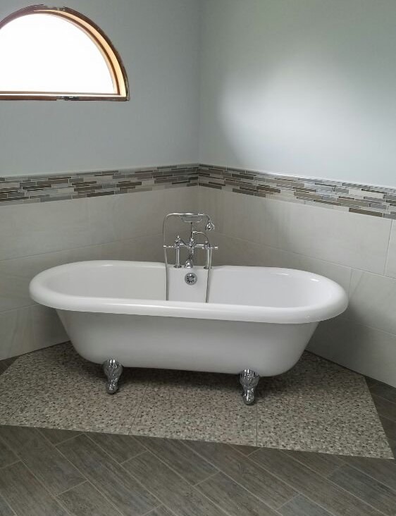 Bathrooms: Free Standing Tubs