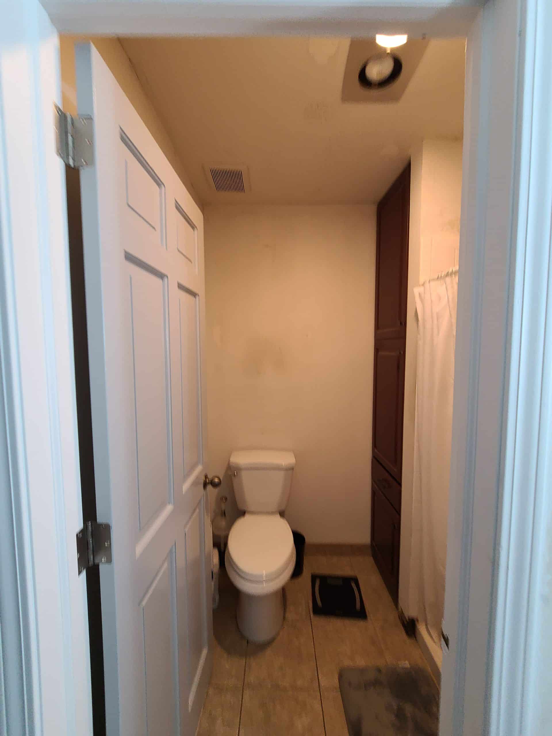 Before | Palatine, IL Bathroom Remodel