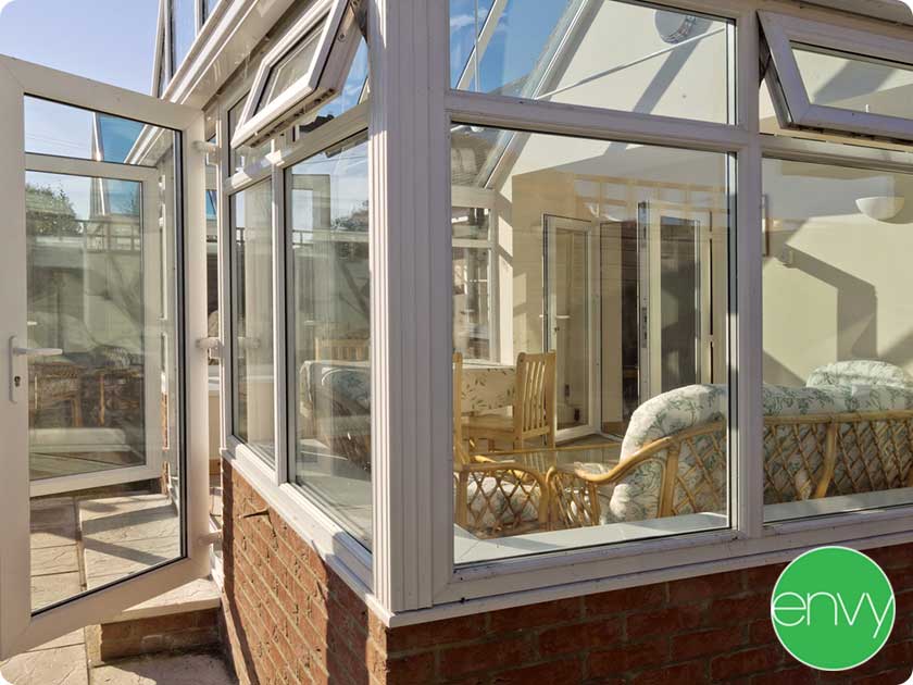 Choosing the Right Sunroom Contractor