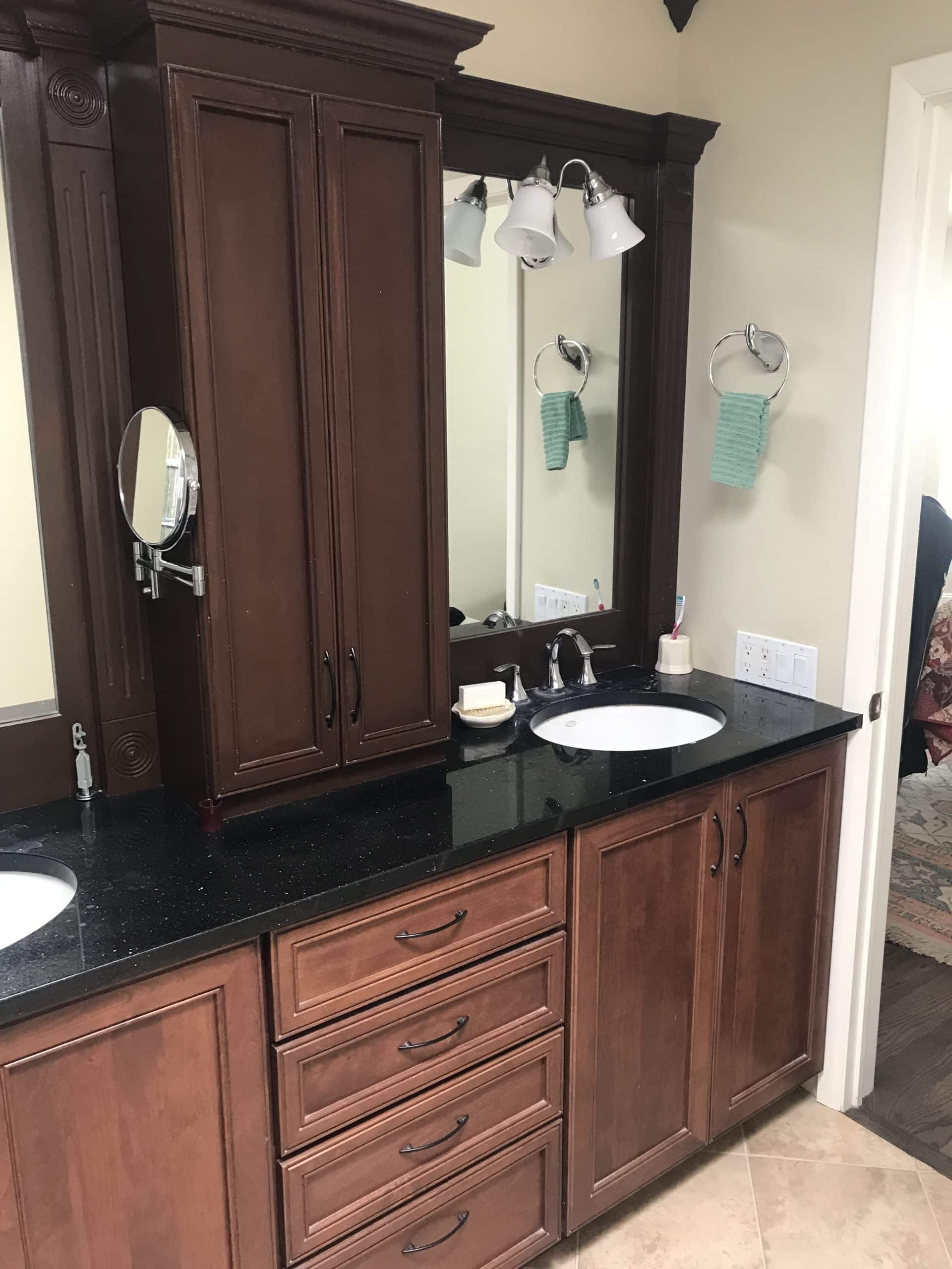 Before | Naperville, IL Bathroom Remodel