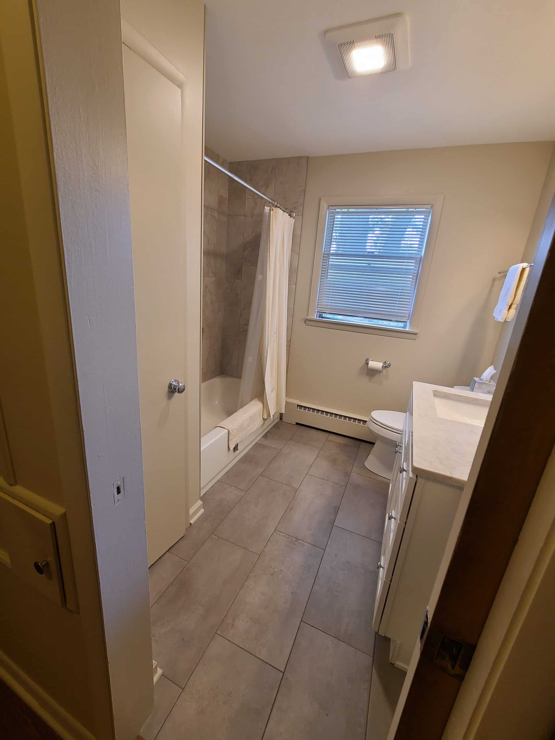 After | Arlington Heights, IL Bathroom Before | Arlington Heights, IL Wet Area