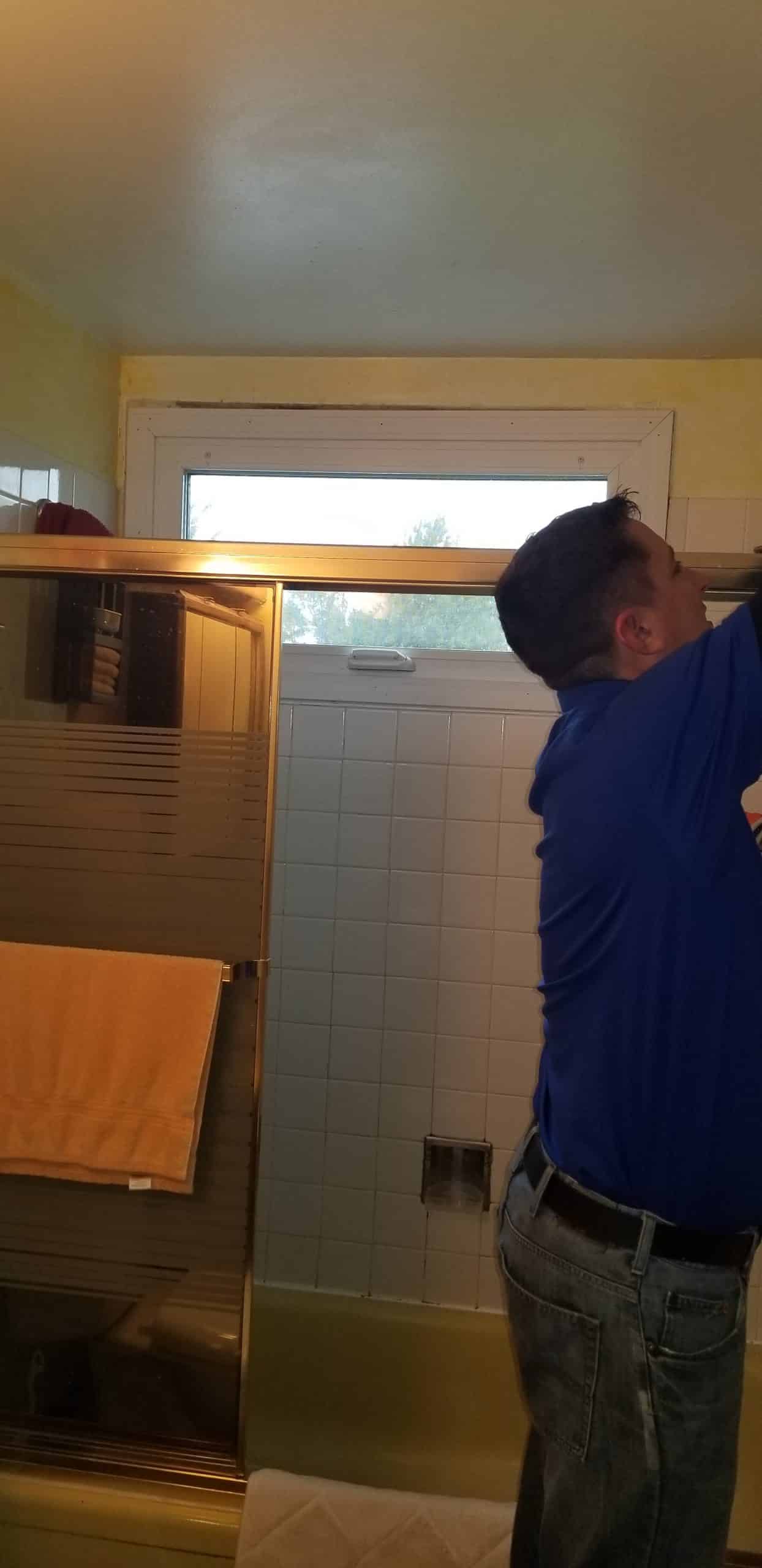 Before | Hanover Park, IL Acyclic Tub-to-Shower Conversion