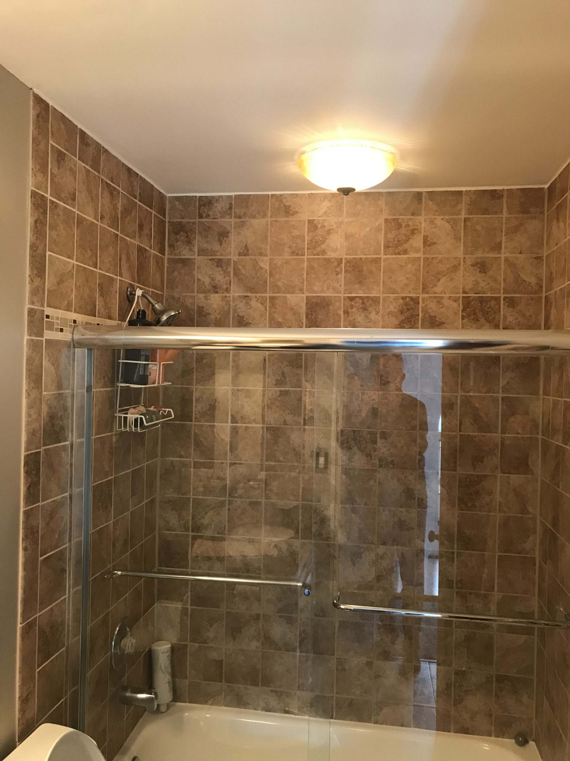 Before | Streamwood, IL Full Bathroom Remodel