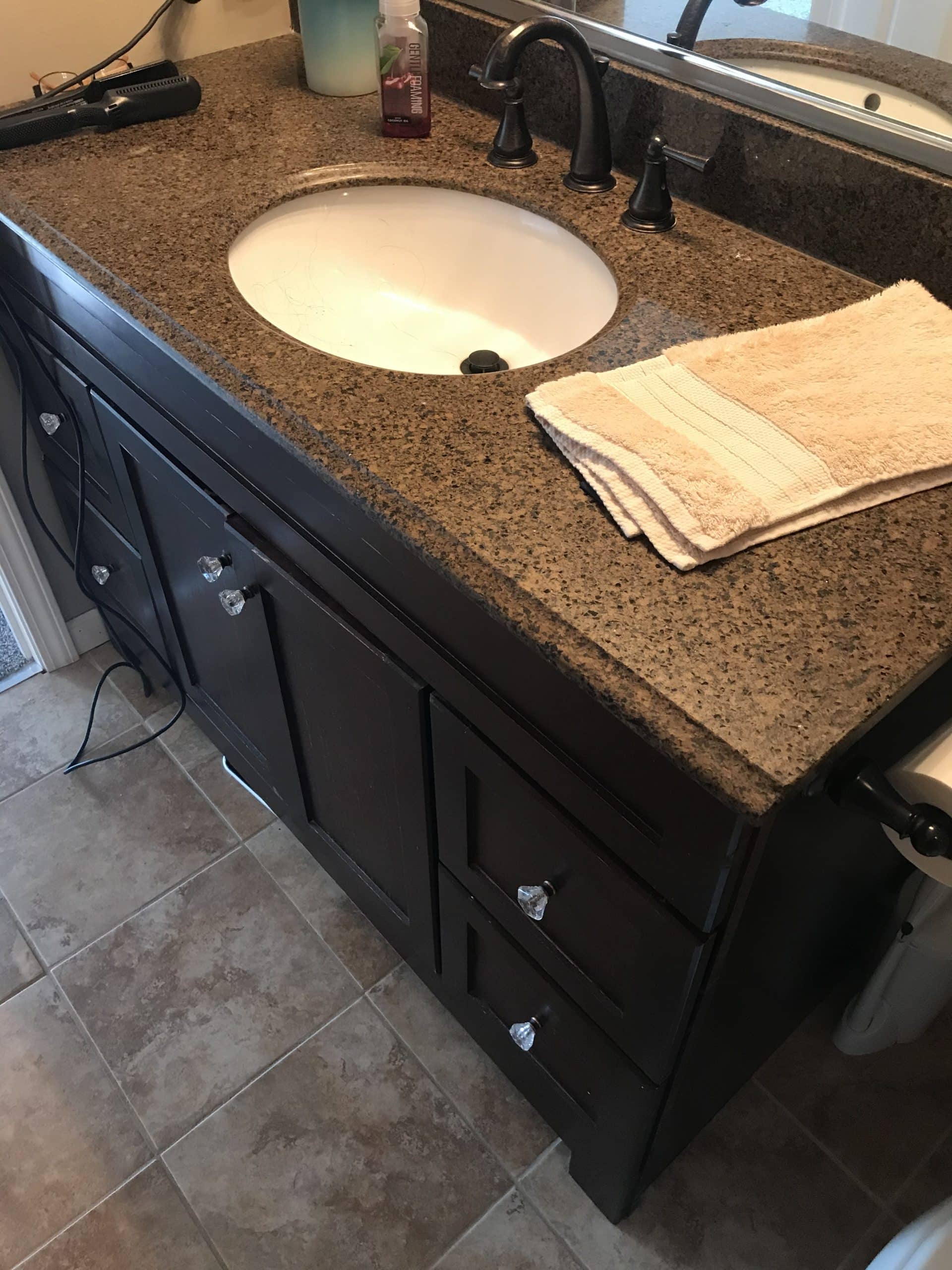 Before | Streamwood, IL Full Bathroom Remodel