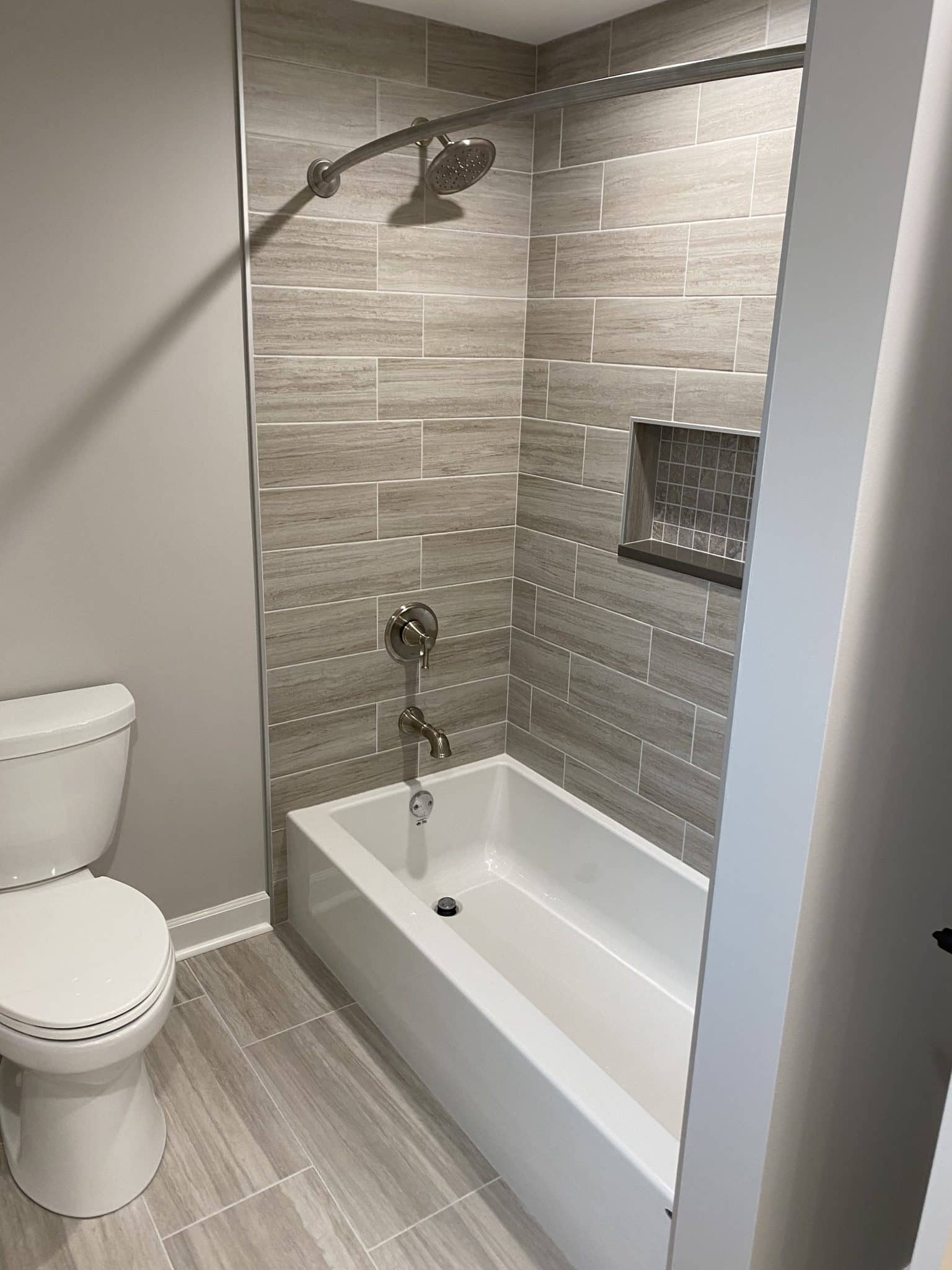 Palatine, IL Full Bathroom Remodel 2021 Veteran Owned Local Contractor