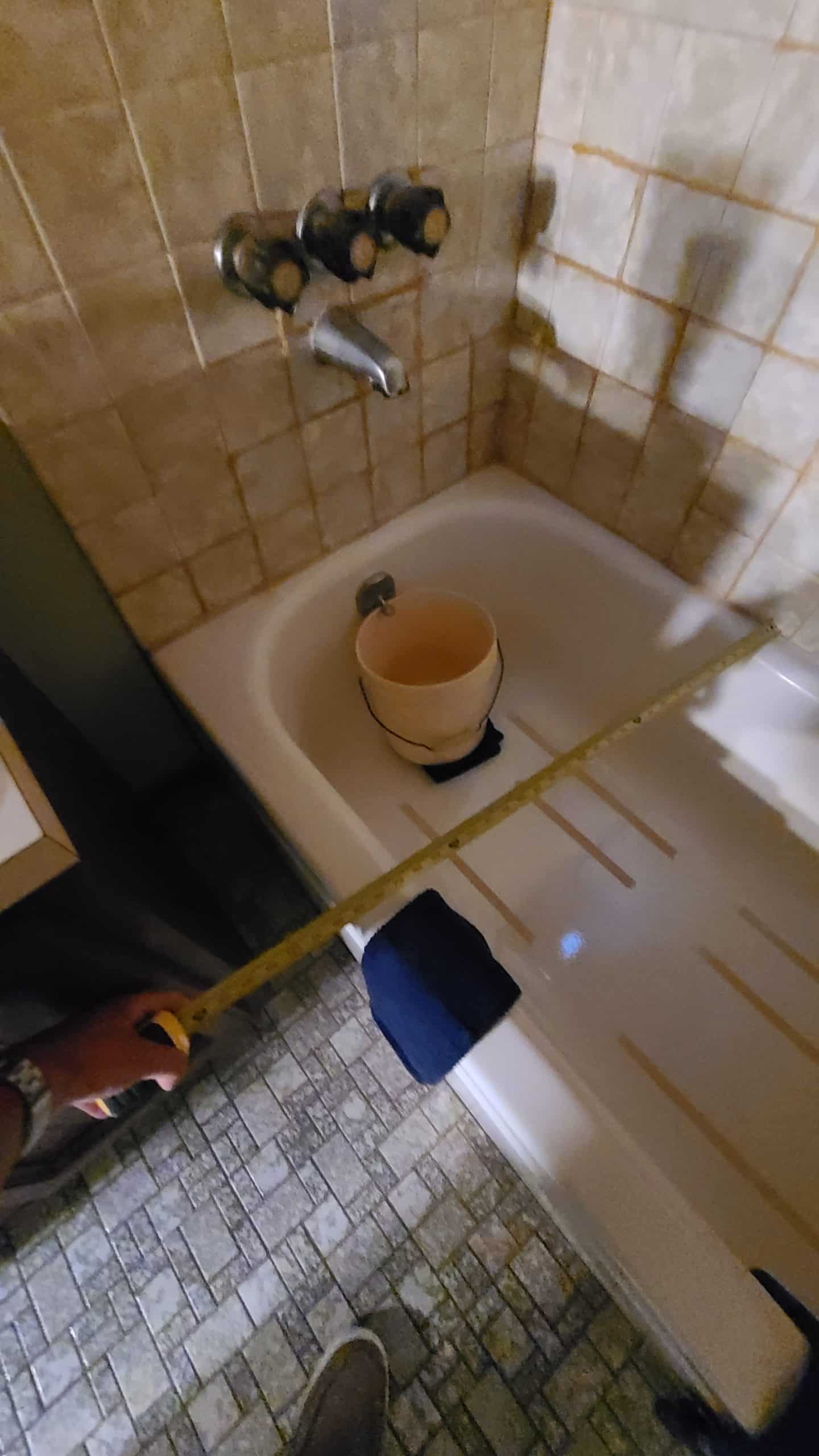 Before | Elk Grove Village, IL Bathroom Remodel