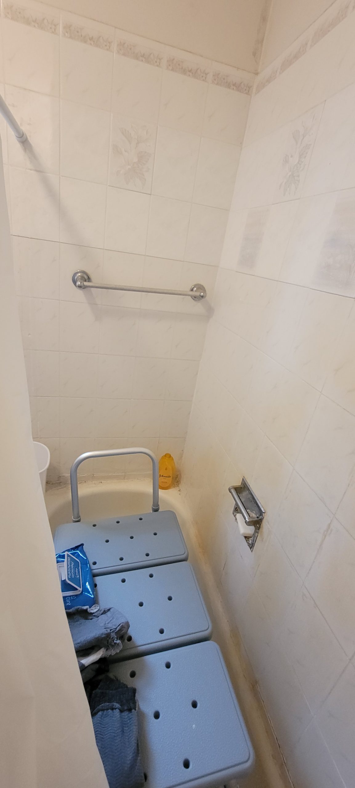 Before | Aurora, IL Walk-In Shower Remodel with Seat