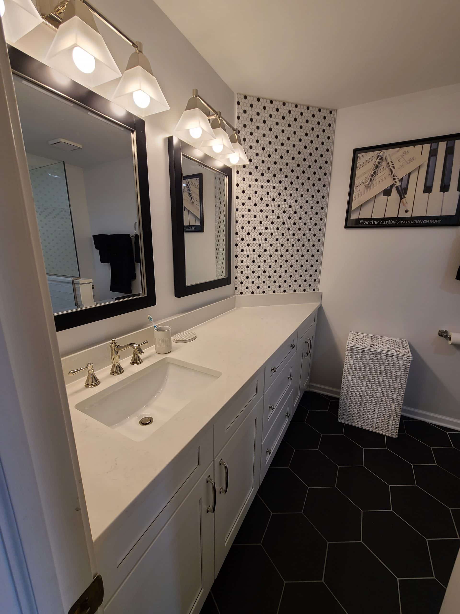 After | Schaumburg, IL Bathroom Remodel