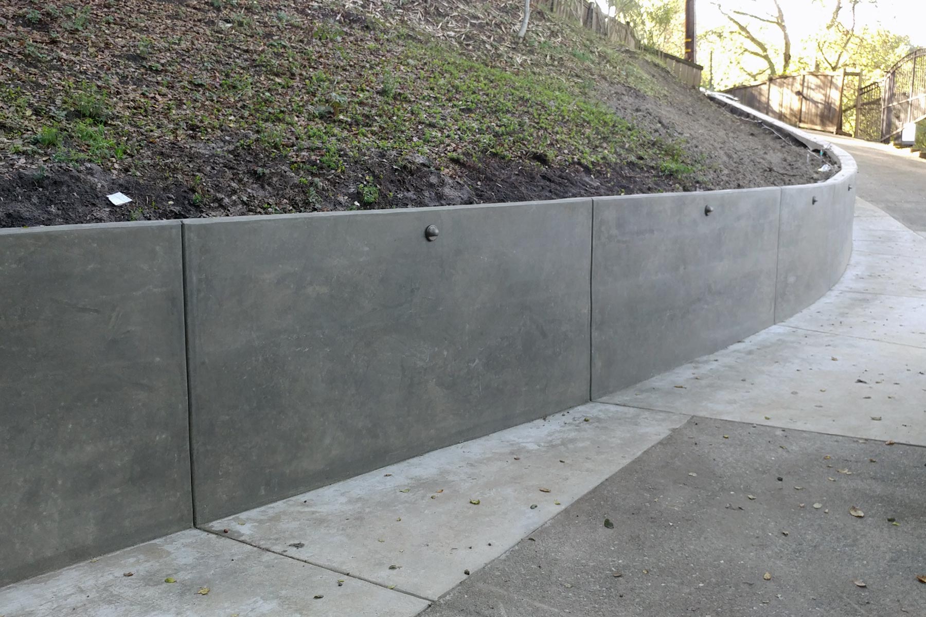 concrete retaining wall concrete retaining wall