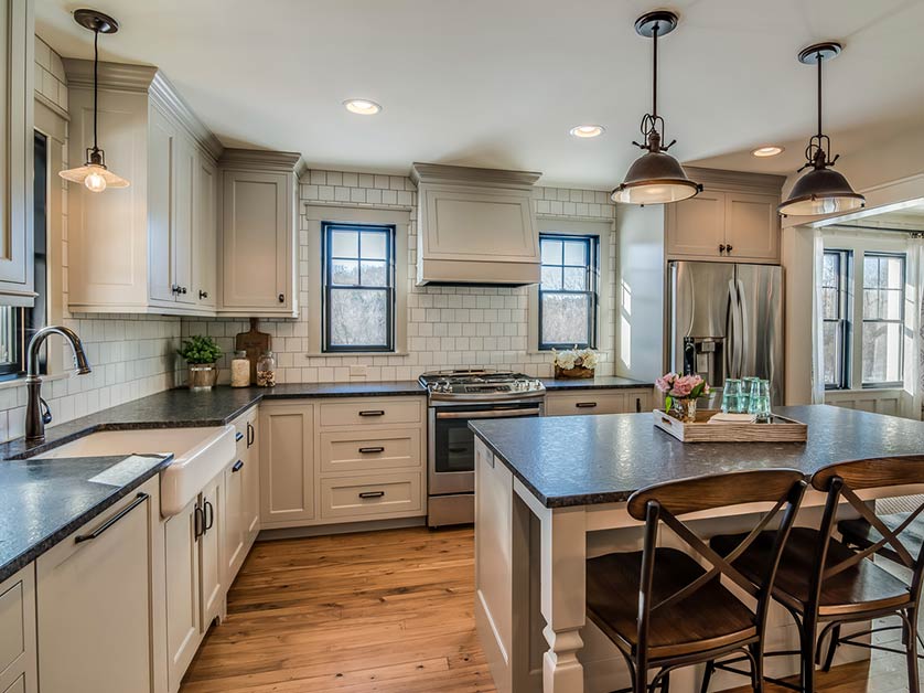 Kitchen Envy Inc. Custom Kitchen and Bathroom Cabinetry Design