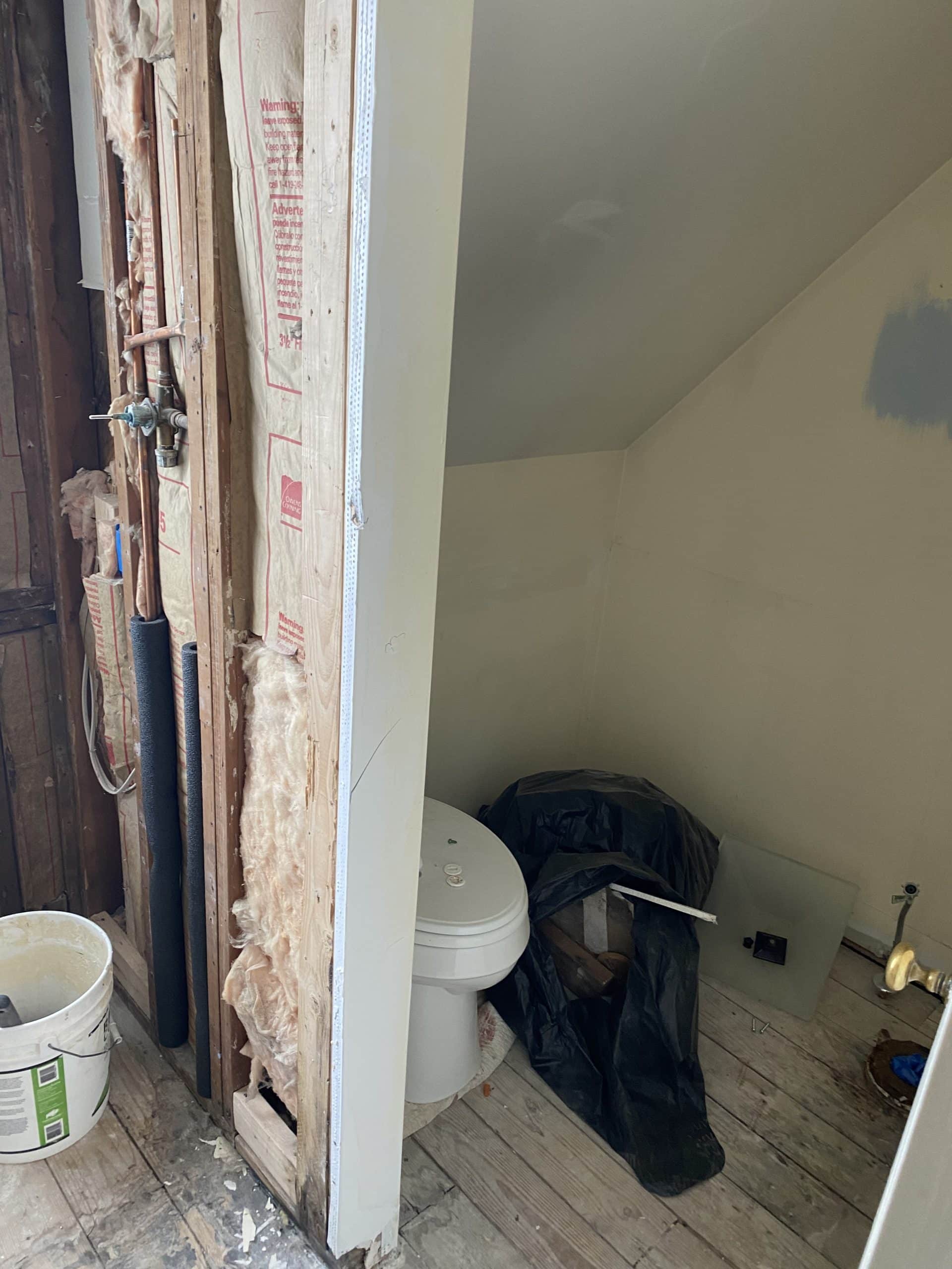 Before | Rockford, IL Bathroom Remodel