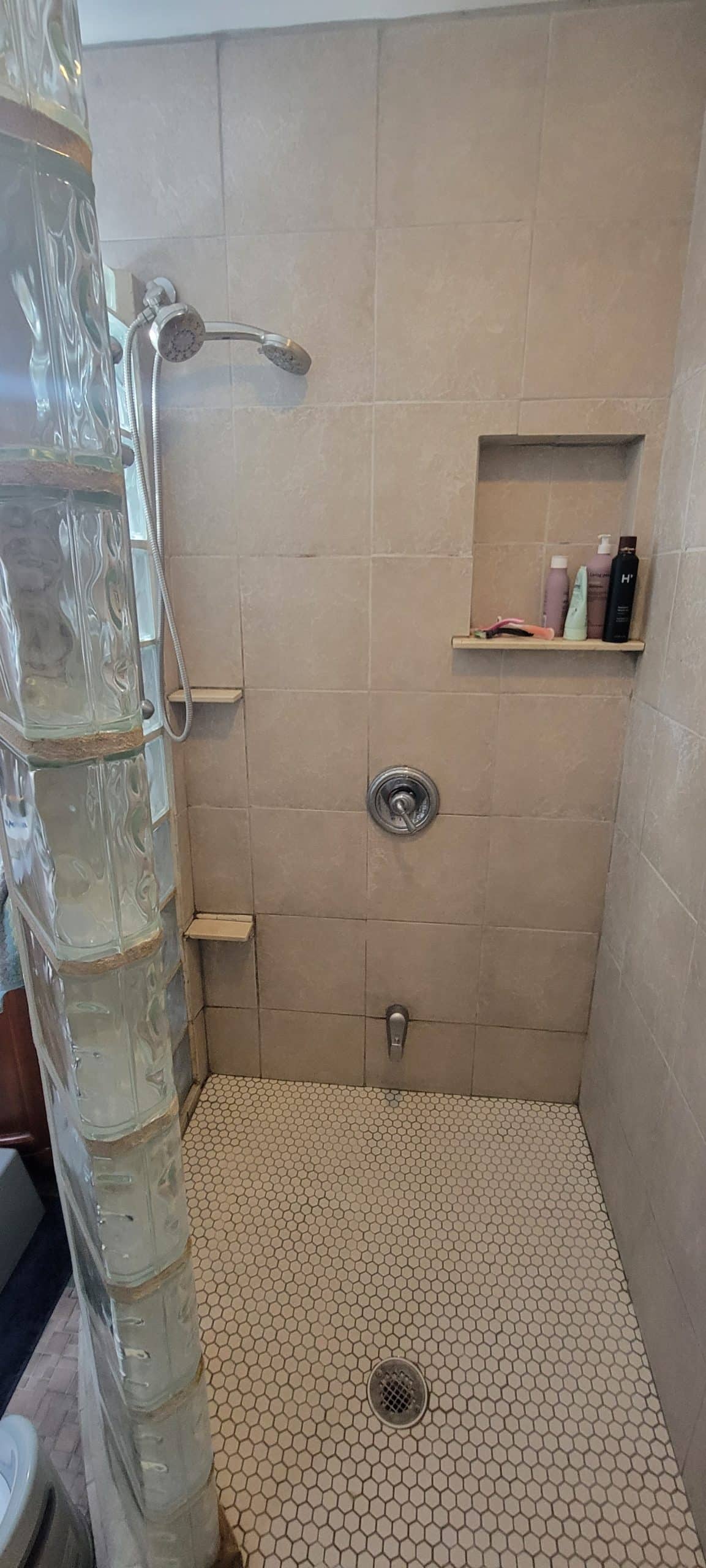 Before | Wheaton, IL Bathroom Remodel Before | Wheaton, IL Bathroom Remodel