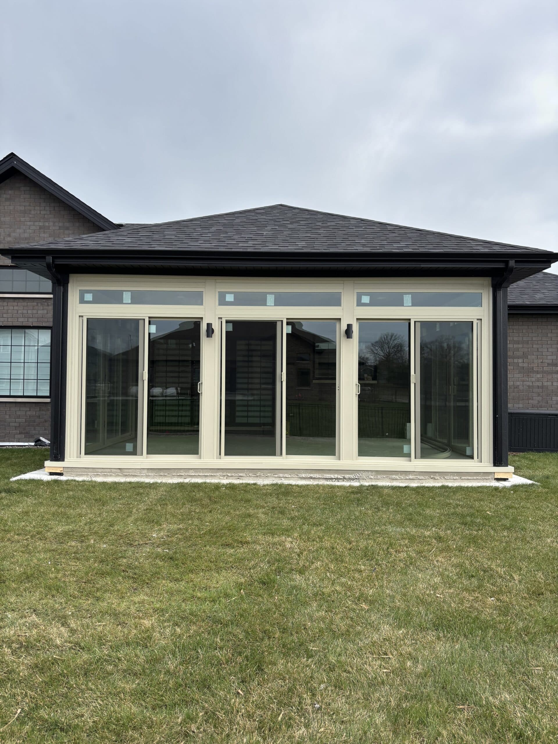 4 season sunroom contractors near me